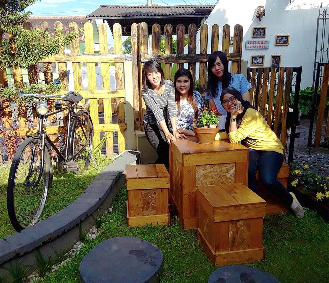 Rumah Roso Homestay Yogyakarta Exterior foto